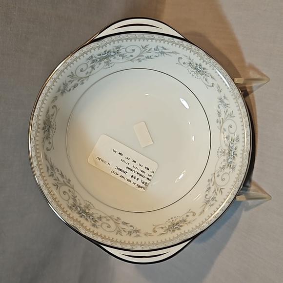 Noritake Colburn 6107 Lugged Cereal Bowl NEW - Picture 1 of 6